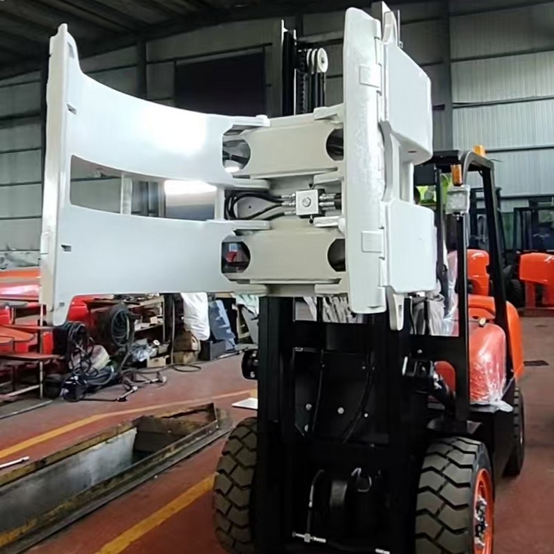 Abrazadera para rollo de papel