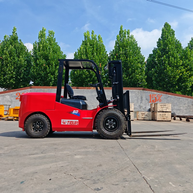 Carretilla elevadora diésel de 5 toneladas en venta