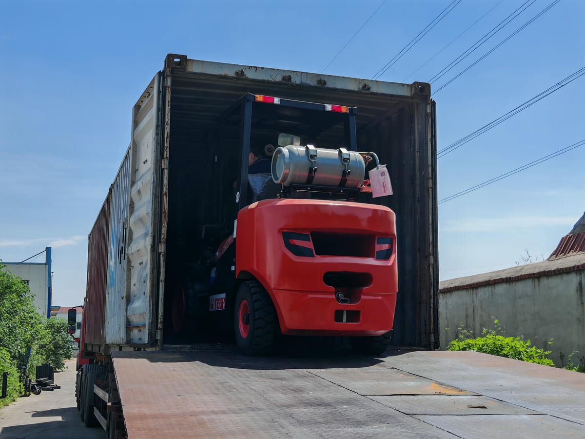 Foto de envío de montacargas de GLP