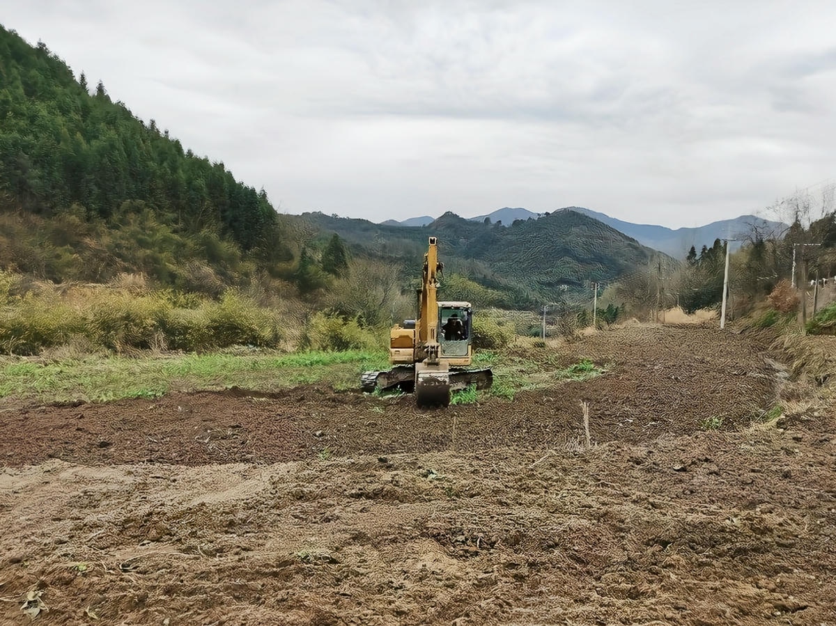 Miniexcavadoras en la agricultura